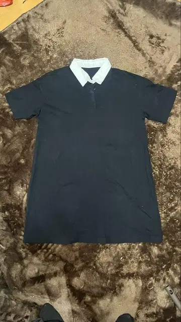 네이비 반팔 피케 셔츠 화이트 옷깃