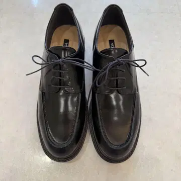 새상품급 OHGA 레이스업 슈즈 사이즈 24cm