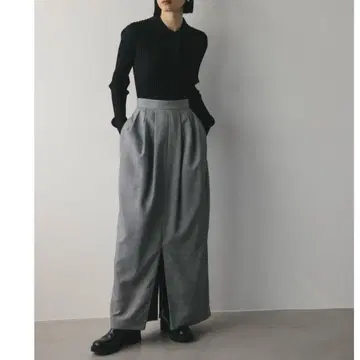 그레이 타이트 스커트