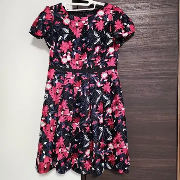 도리 걸 안나수이 꽃무늬 반팔 무릎 기장 원피스 M 사이즈