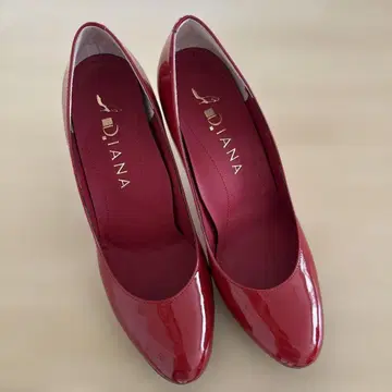 다이애나 펌프스 에나멜 24.5cm 빨간색 레드