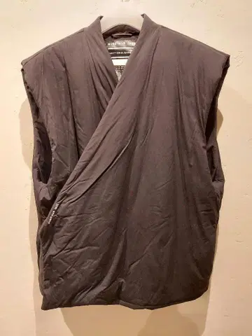 MINOTAUR 미노타우르 Zone Vest L 다운 베스트 블랙
