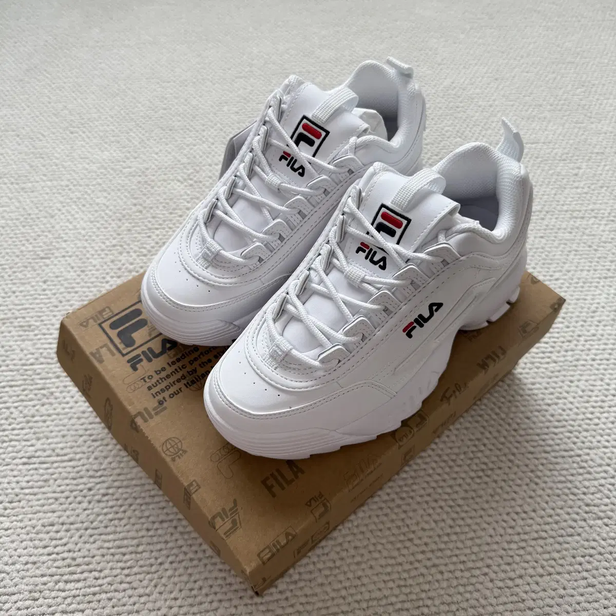 (New) Fila Disruptor Sneakers (Size 230)