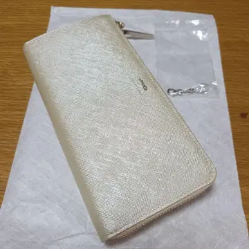 질스튜어트 장지갑 글로리아 인기 플라티나