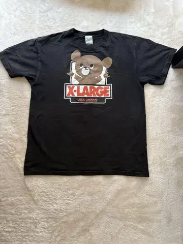 XLARGE 엑스라지 무토 베어 콜라보 티셔츠 무토 케이지