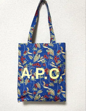 아페쎄 A.P.C. 토트백