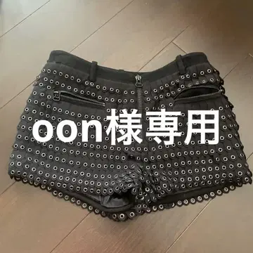 펀칭 블랙 숏 팬츠 사이즈 0