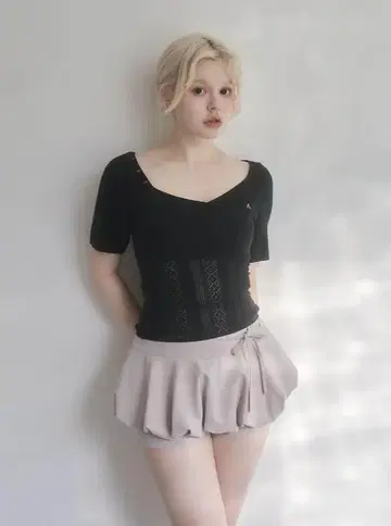 앤드메리 리리 캐시코어 톱 블랙