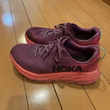 HOKA 러닝화 린콘 3