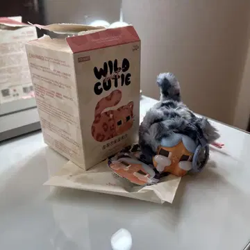 WILD CUTIE 고양이 귀 피규어