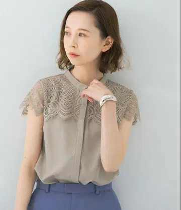 어반 리서치 로쏘 레이스 블라우스