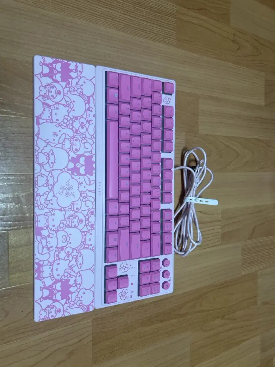 Razer Ornata V3 Tenkeyless - Hello Kitty