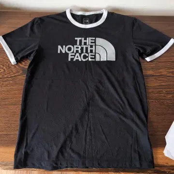 THE NORTH FACE 블랙 티셔츠