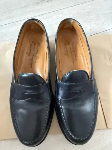 Fortuna Shoes 블랙 로퍼