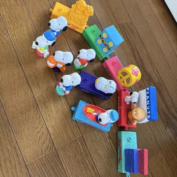 2000년경 맥 콜라보 스누피 피규어 세트