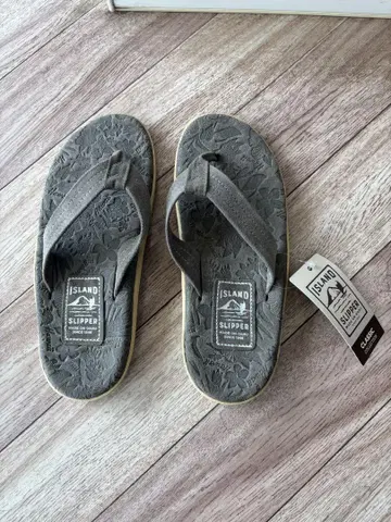 미사용 새상품 ISLAND SLIPPER 스웨이드 차콜 사이즈 9