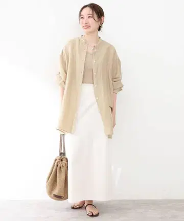 IENA 라미 리요셀 백 개더 셔츠 베이지