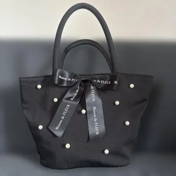 Maison de FLEUR 비쥬가 달린 백
