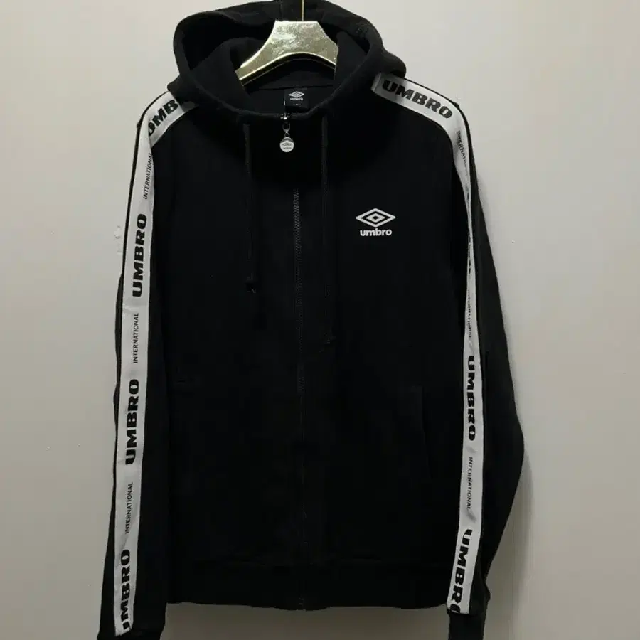UMBRO■X LEEY] Hybrid Hooded Anorak ■送料込 Buy Supreme x Umbro Hooded Anorak 'Royal' - SS23J69 ROYAL | GOAT