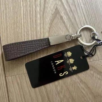 DAKS 브라운 가죽 키링