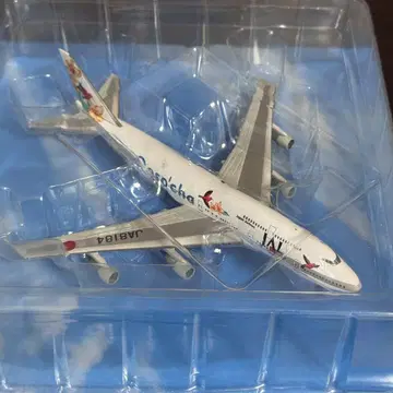 데아고스티니 JAL 리조차 B747-300 JA8184 1/400