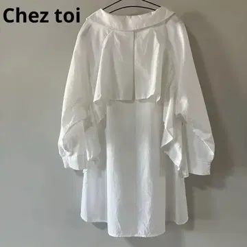 셰토와 프릴 디자인 셔츠 백 프릴 스키퍼 셔츠 블라우스