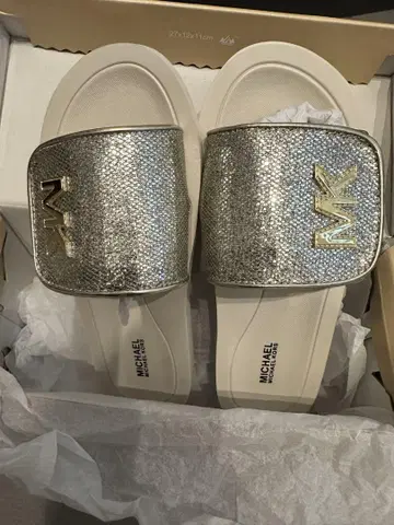 마이클코어스 여성용 샌들 23.5cm