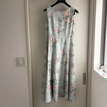 로라 애슐리 린넨 꽃무늬 슬리브리스 롱 원피스