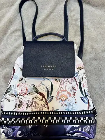TED BAKER 테드 베이커 백팩 꽃, 새 디자인