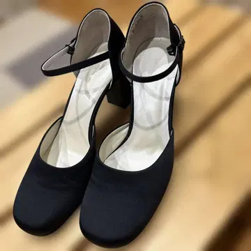 펌프스 24cm