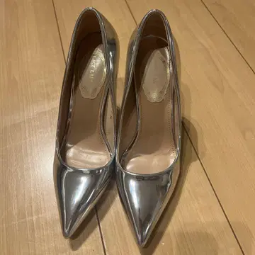 실버 스틸레토 하이힐 약 10cm