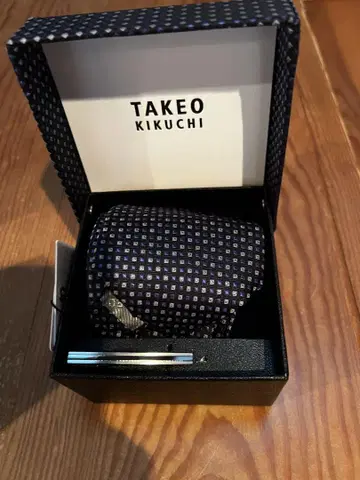 TAKEO KIKUCHI 넥타이 세트 네이비 넥타이 핀 포함