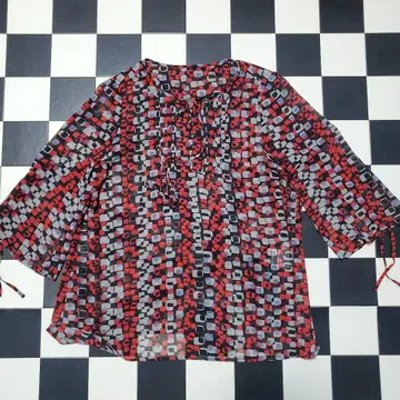 PINORE 블라우스