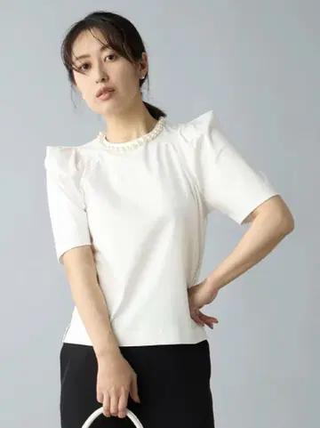 CELFORD 펄 장식 실크 케트 풀오버 화이트