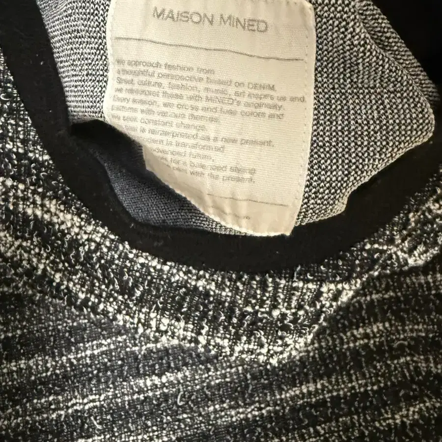 MAISON MINED | 메종미네드 Maison Mined Boucle Long Sleeve