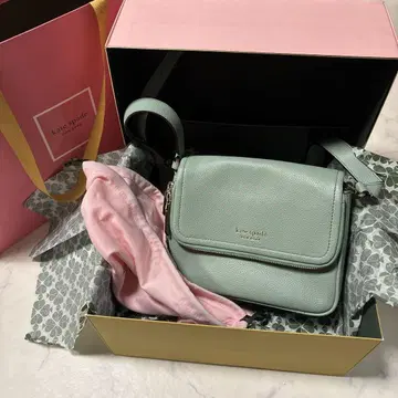 kate spade 숄더백 (상자, 종이 봉투, 가죽 클리너 포함)