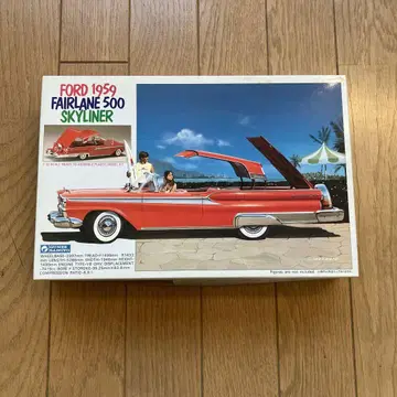 1959 포드 페어레인 500 스카이라이너 1/32