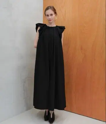 완판템 Acka drape 원피스 size1 블랙