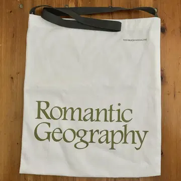 Romantic geography 토트백