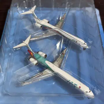 데아고스티니 JAL 여객기 컬렉션 79 MD-90 2대 세트