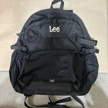 Lee Tape charm Back Pack 블랙 31L
