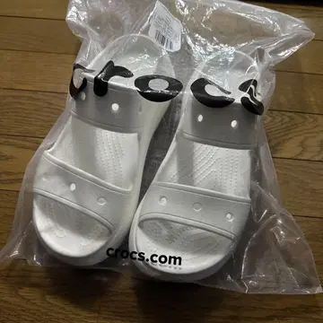 Crocs 화이트 샌들