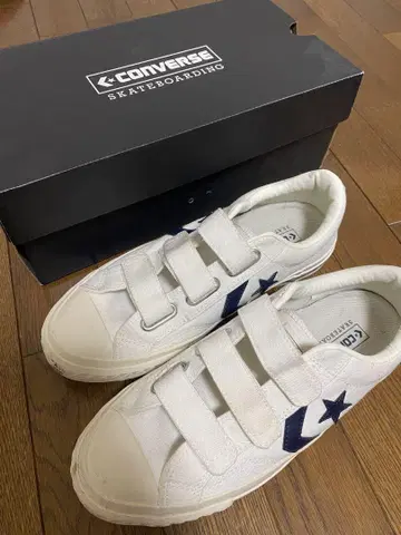 컨버스 스니커즈