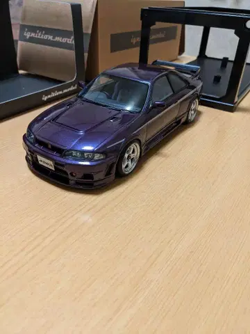 이그니션 모델 1/18 니스모 R33 GT-R 400R