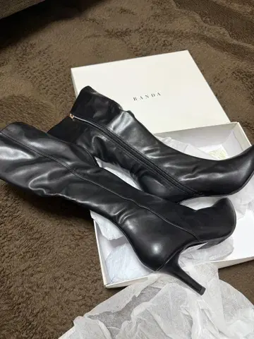 RANDA 블랙 롱 부츠