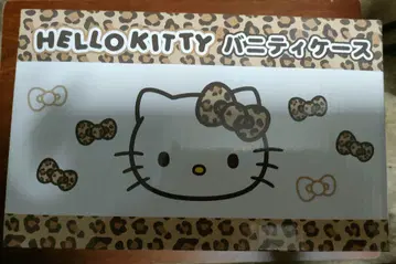 HELLO KITTY 레오파드 무늬 베니티 케이스