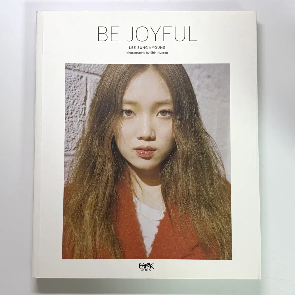 Lee Sung-kyung B Joiful Be Joyful Pictorial Autographed Photobook WTS