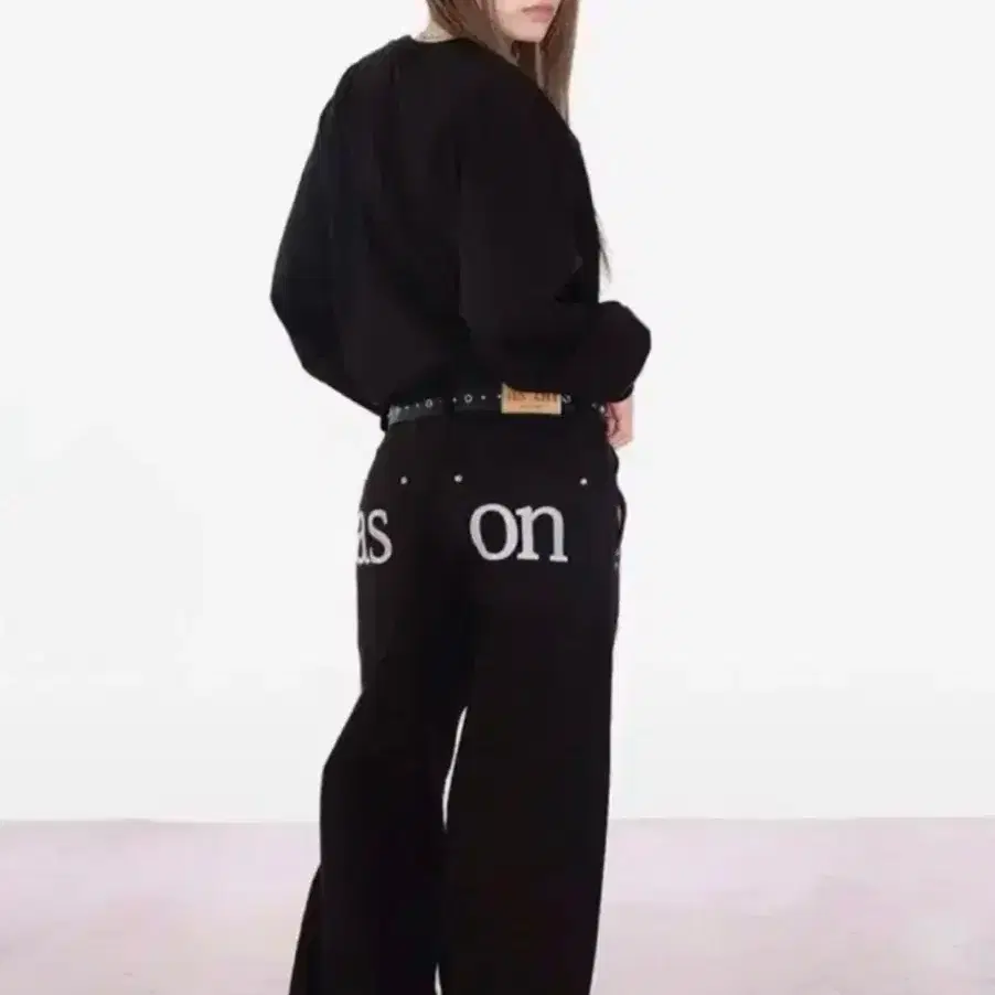 Asone Smog Wide Pants s on Bunjang Global Site.