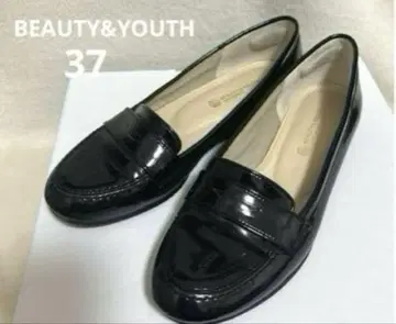 뷰티 앤 유스 에나멜 로퍼 펌프스 23.5 블랙