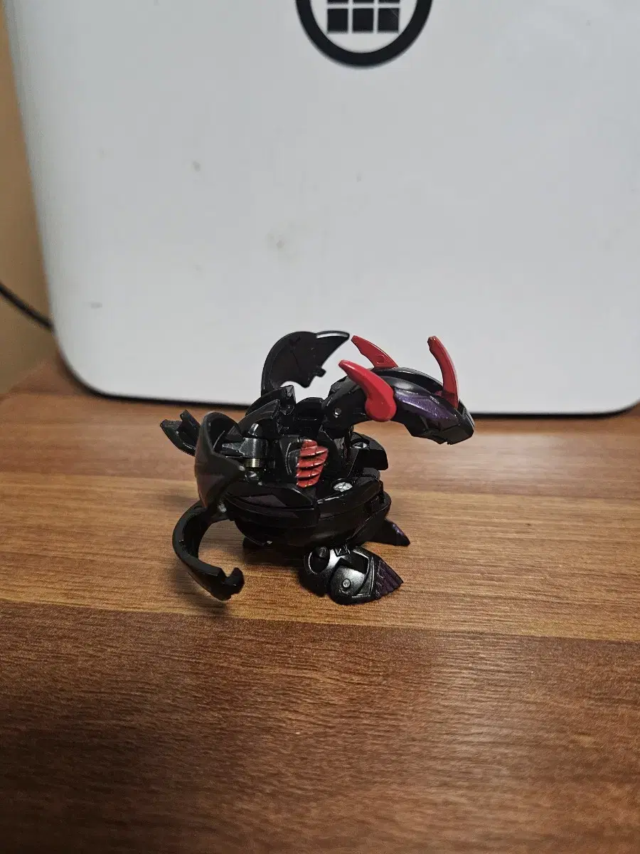 Bakugan Darkon Cross Dragonoid